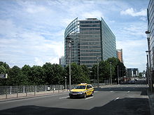220px-Charlemagne_building_across_rdll.jpg